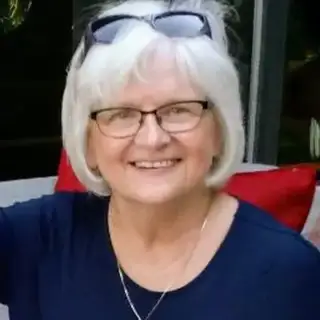 Sandy Aksamit