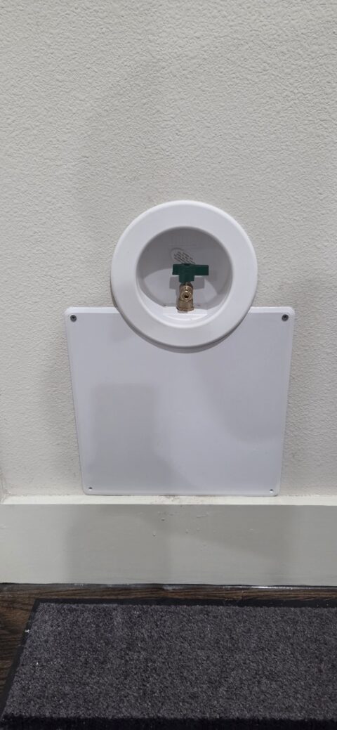 Completed installation of a new ice maker shut-off valve